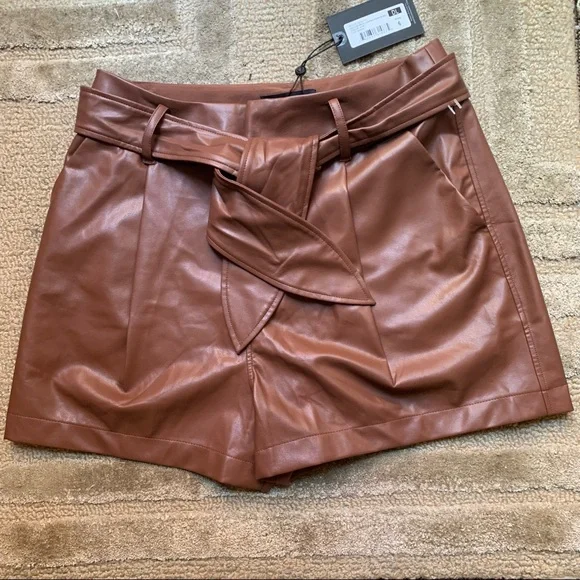 DAVID LERNER - Lexi pleated leather shorts in Cognac, 6 - Picture 2 of 7